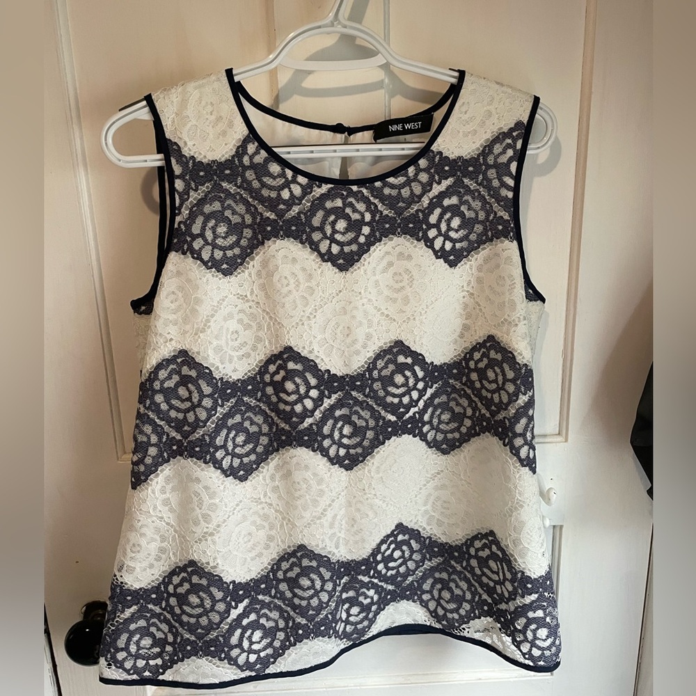 Nine West - Size 8 - Blue and White - Lace Dress Top